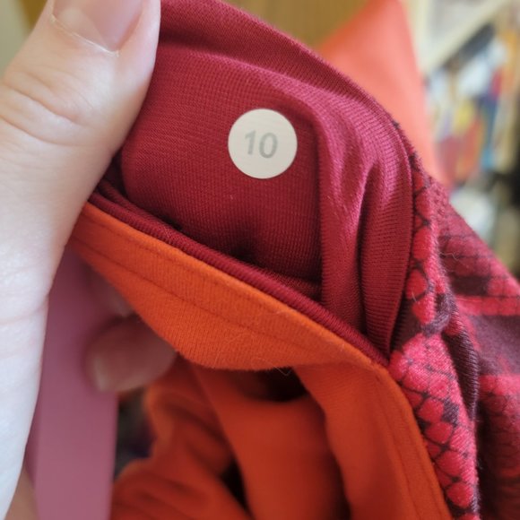 Lululemon reversible orange and red size 10 leggings - Picture 3 of 3